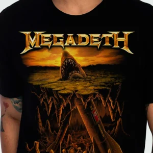 Camiseta Manga Curta Megadeth Shark Nukes